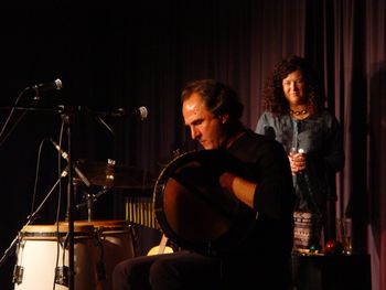 tom_bodhran_fil_background
