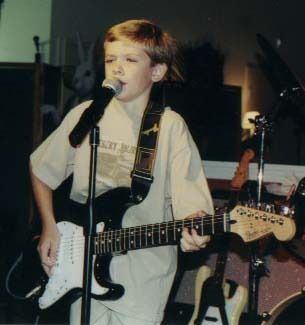 August 2000
