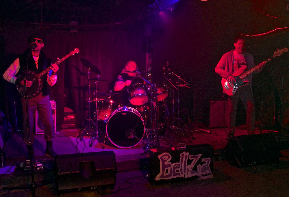 Bellizia skateboarding with the banjo. 