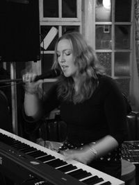 Abi Moore live in Bridlington