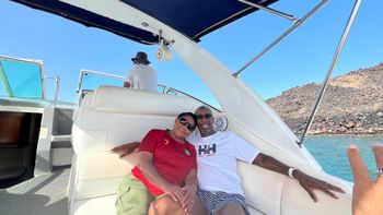 Private boat tour of islands, Santorini (Greece)

