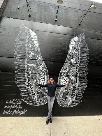 In Nashville...Wings!

