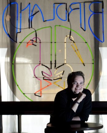 Photo by Pulitzer Prize-winning photojournalist Robert Hart.

