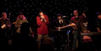 L to R: George Naha, Sandy Mack, Rob Paparozzi, Hubert Sumlin, JG, Dave Keyes
