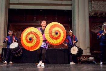 Kasa Odori
