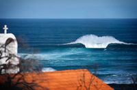 Sunday Afternoon Surf Tunes and Cocktails