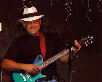 kevan_guitar9
