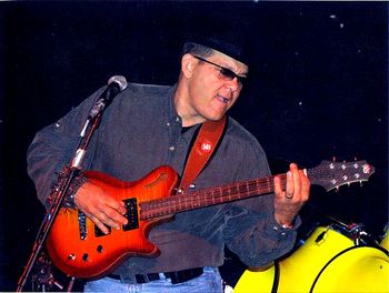 kevan_guitar3
