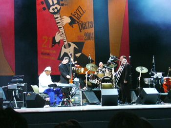 with Chucho Valdes @ Jazz Plaza 2004 Havana
