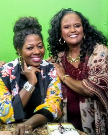 w/ the Awesom Makeda Live
