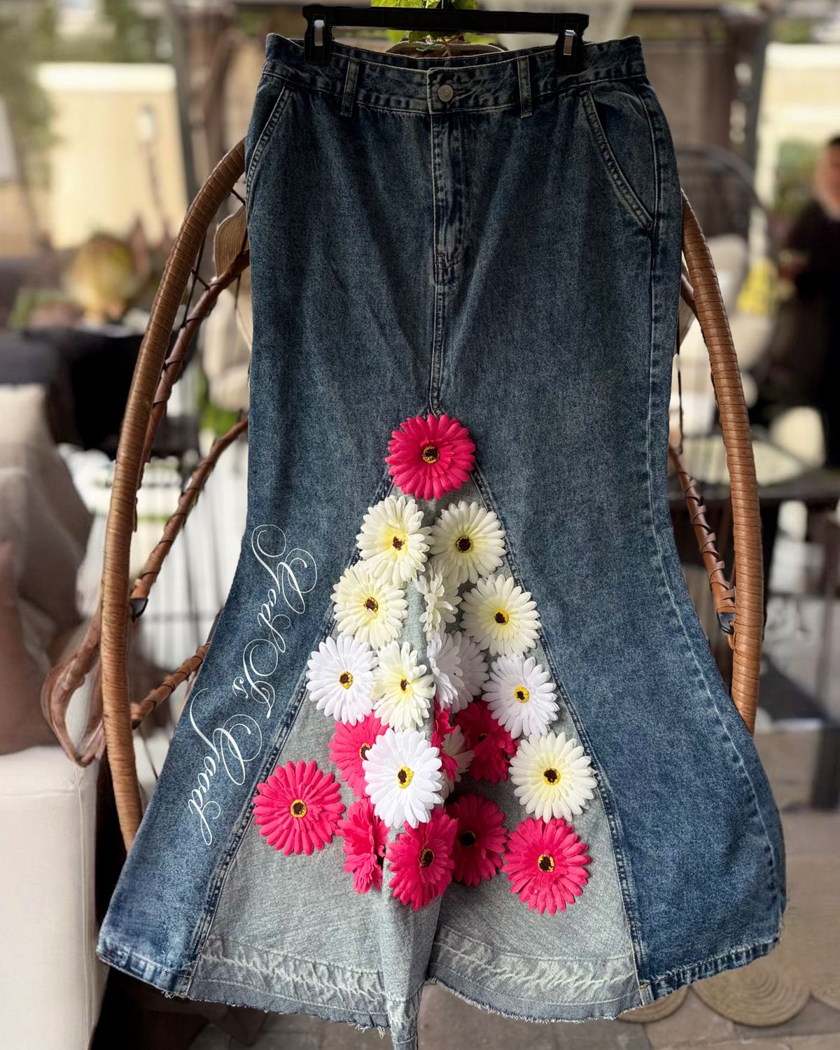 FLOWER DENIM SKIRT (LARGE)
