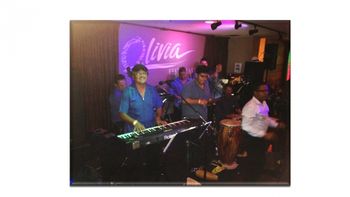 Phil_y_La_Sonora_Pa_Gosa_Olivias
