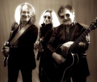 Bouchard Bros. open for Magic Dick (J.Geils)