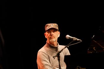 Fundraiser for Ukraine, Theater het Klooster, Nuenen, March 7. Photo Theo van Vijfeijken.
