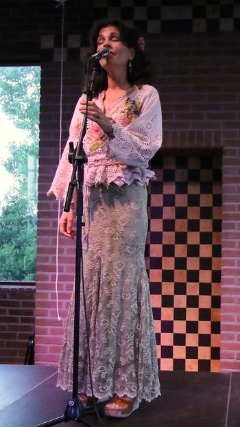 Veerhuis, Oeffelt, May 18. Photo Joachim Brookes.
