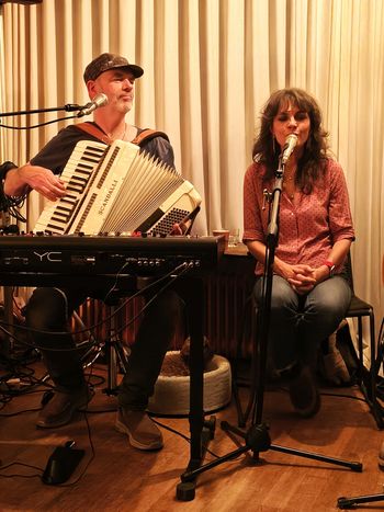 House concert with Walt & Tina Wilkins & Bill Small, Nuenen, November 5th. Photo Nicolette Verhoeven.

