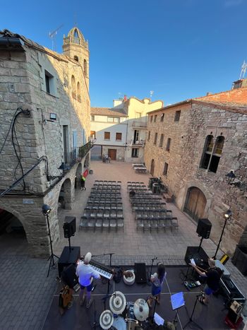 Soundcheck at Festival Música Als Balcons, Els Prats de Rei, Catalunya, Spain. July 19th. Photo by Carla Casas Valls.

