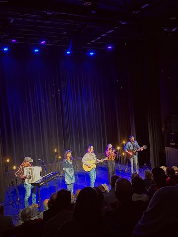 Theater de Schalm, Veldhoven, November 13th. Photo Julie Sckittone.

