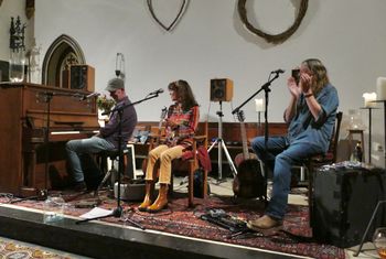Walt Wilkins & Tip Jar, Rumpts Kerkje, Rumpt, October 19th. Photo Nicolette Verhoeven.
