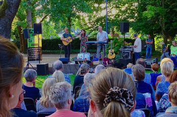Grimhuysenpark, August 8. Photo 2 by Wessel Keizer.
