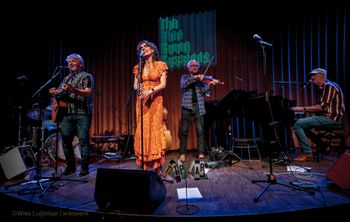 Blue Room Sessions, Verkadefabriek, Den Bosch, September 9th. Photo by Wies Luijtelaar.
