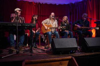 With Walt & Tina Wilkins & Bill Small. Rozenknop, Eindhoven, November 12th. Photo by Ronald Rietman.
