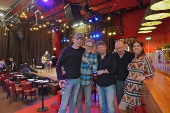 AVRO-Tros Muziek Café, live on NPO 2. February 20 2016.
