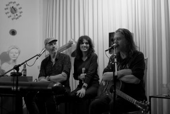 House concert, Nuenen. November 7th. Photo Ronald Rietman.

