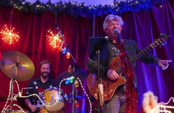 Christmas with Tip Jar, De Rozenknop, Eindhoven, December 14th, Photo Ronald Rietman.
