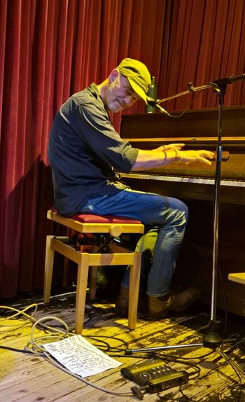 Mascini Theater, Amsterdam. June 19th. Photo by Annie Suijkerbuijk.

