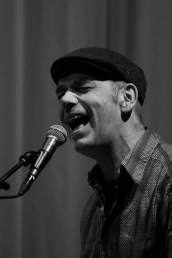 Crossroads Radio Sessions, Bergen op Zoom, April 6 2015. Photo 2 by Erwin Klomp
