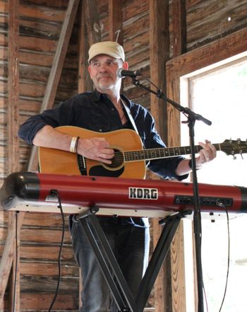 8th Annual Blanco River Songwriter Festival, Fischer Dancehall, Fischer, Texas. Photo by Jen Kuntz.
