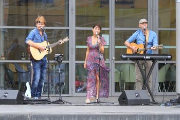 Centrum Hofdael, Geldrop. July 29. With Baer Traa. Photo 1 by Michael Pelle.

