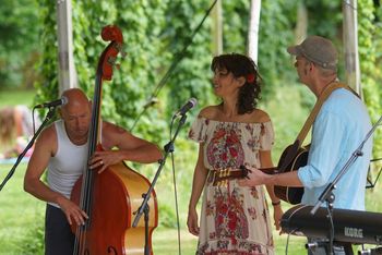 Zomerkriebels Festival, Beerze Brouwerij, Vessem, June 11 2017. Photo 2 ©Robert Freeman.
