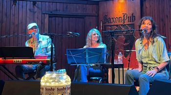 Saxon Pub, Austin Texas, April 24th. Photo by Kris Wallis.
