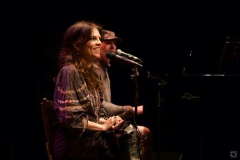Fundraiser for Ukraine, Theater het Klooster, Nuenen, March 7. Photo Frank van Welie.
