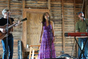 Blanco River Songwriter Festival, Fischer Dancehall, Texas. April 26th. Photo by Dwaine Vann.

