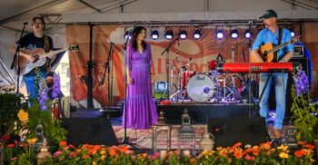 Waltstock & Barrel Festival, May 18. Photo 1 by Gerard van Meegen.
