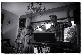House concert, May 28. Photo 2 by Ronald Rietman

