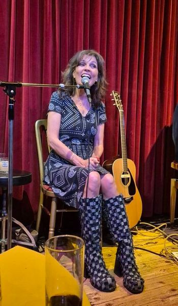 Mascini Theater, Amsterdam. June 19th. Photo by Annie Suijkerbuijk.
