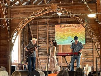 Blanco River Songwriter Festival, Fischer Dancehall, Texas. April 25. Photo by Monte Baxter.
