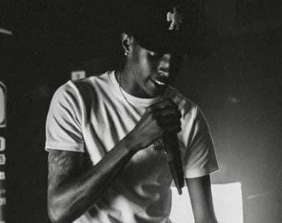 Heavygame.biz recording artist, Poppy Khan performing live.