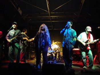 Bums Hollow show The gang
