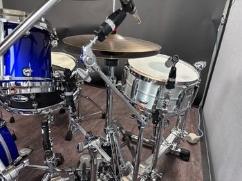 Left Side Hi-Hat Mic
