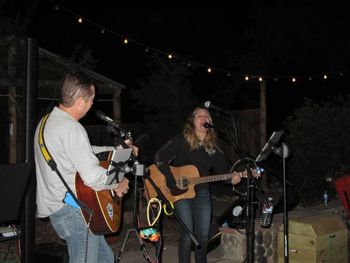 Dani_Hoy_and_B-Man_Live_on_Stage1
