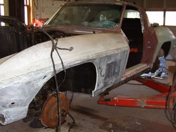 67_Corvette_Stingray_left_front
