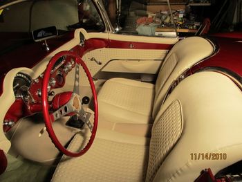 56_Corvette_interior_with_dash_complete
