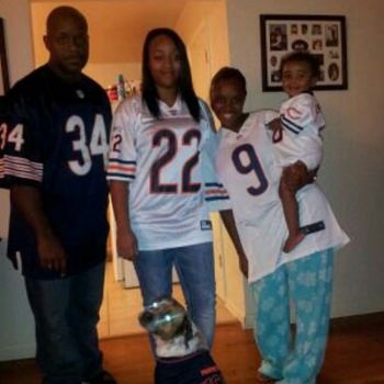 Me, Brittany, Stephanie, Christian, and Shadow Ready for Da Bears!!!
