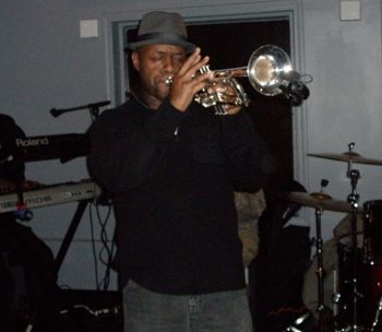 Vince_at_Darrins with Randy J. and Xpressions
