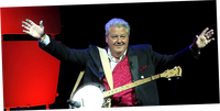 A Merry Banjo Christmas Show...